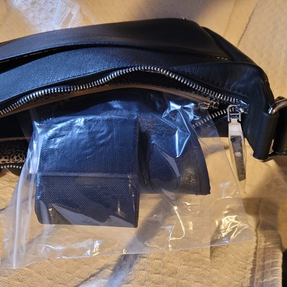 Conceal Weapon Hobo Handbag - Picture 4 of 7